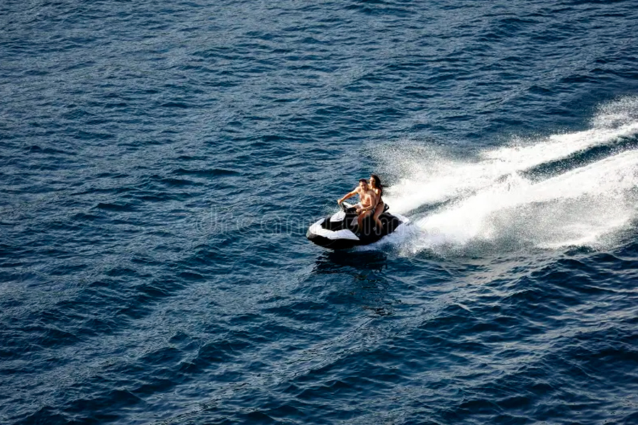 Por Qué Deberías Elegir el Alquiler de Jetski en La Ràpita